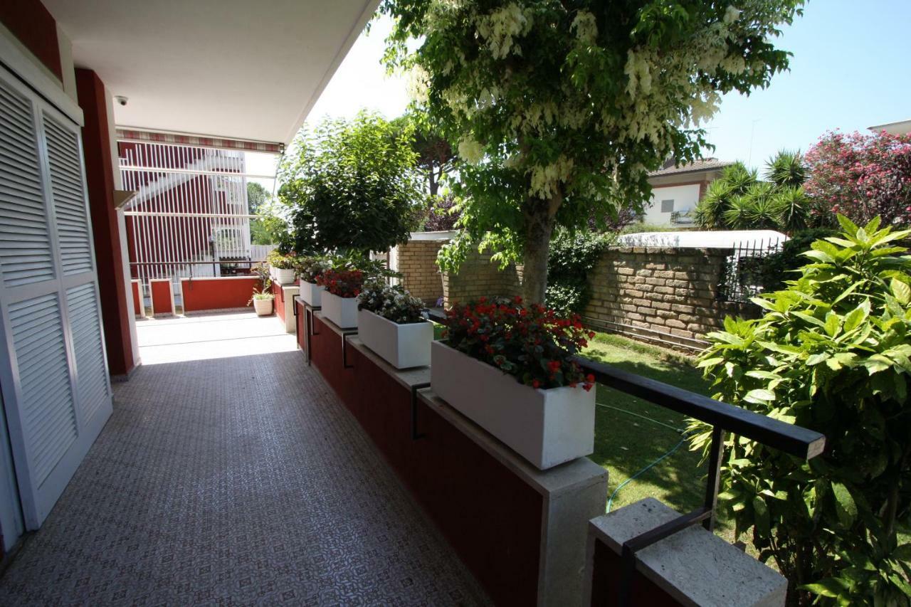 Villa Della Tartaruga Casal Palocco Extérieur photo